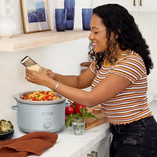 4.5 Quart Manual Slow Cooker – Macaroon Blue - Curated Catalog M0